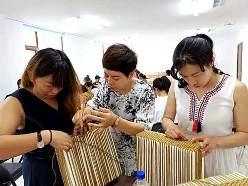 1563174737638839.jpg 手工编织1.jpg